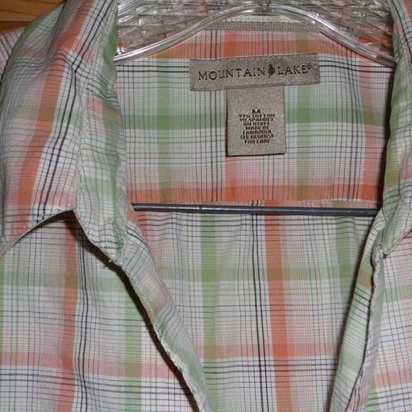Womans Medium Blouse Plaid V-Neck Button Down Stretch Shirt by Mountain Lake - Picture 2 of 4